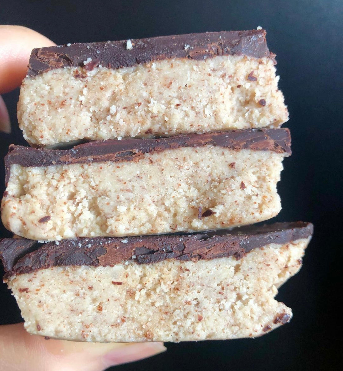 No Bake Dark Chocolate Almond Butter Bars Origine